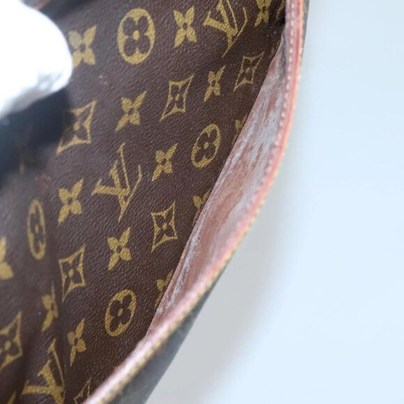 LOUIS VUITTON Monogram Compiegne 28 Clutch Bag - Picture 11 of 16